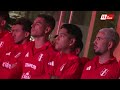 BANDERAZO BICOLOR | La hinchada alentó previo al partido contra Paraguay
