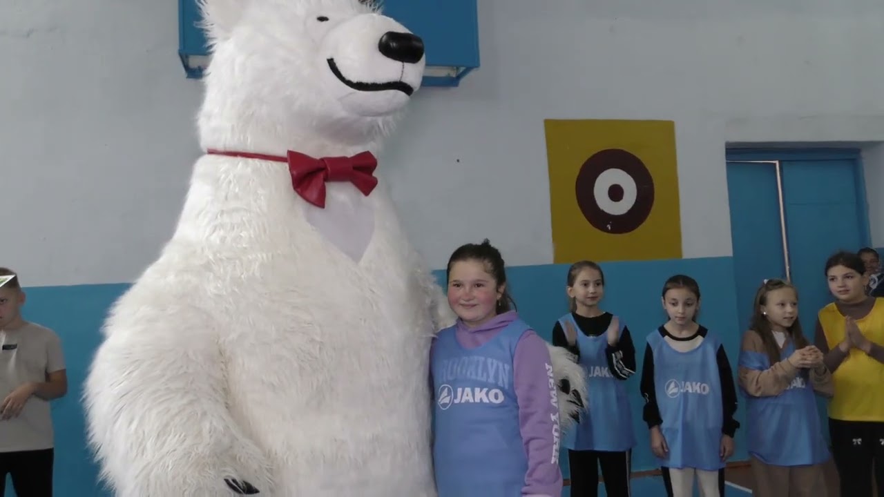 Surpriza cu Ursul Alb Gigant pentru Arina. (+373)60618591,(+373)67192301 viber, whatsapp.