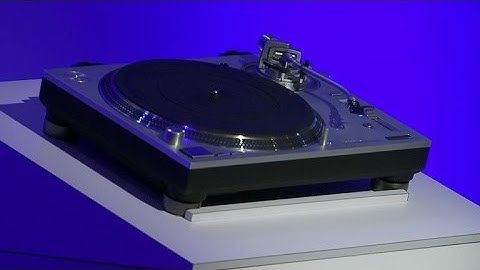 CNET News - Panasonic builds high-tech turntable for vinyl fans