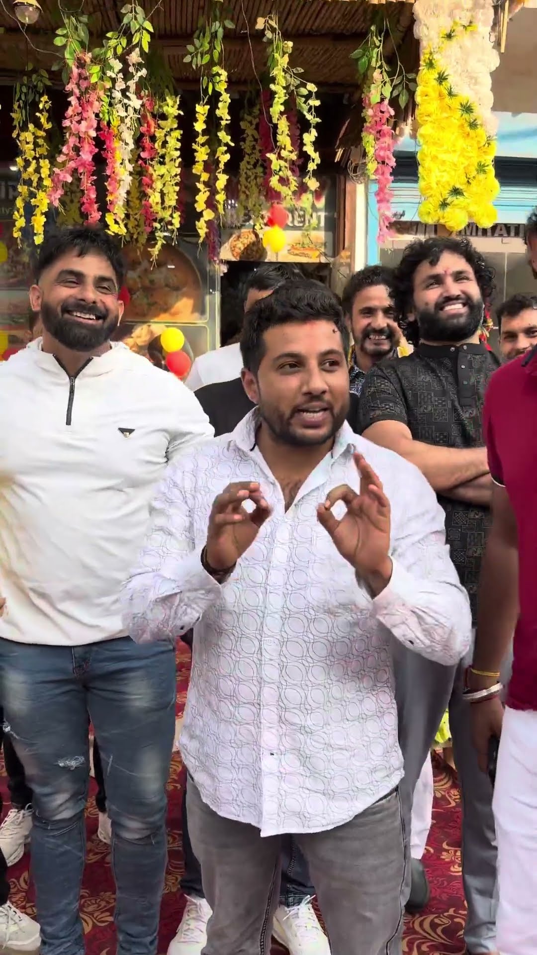 inko kon kon jante ho