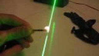Green Laser Burning Stuff!