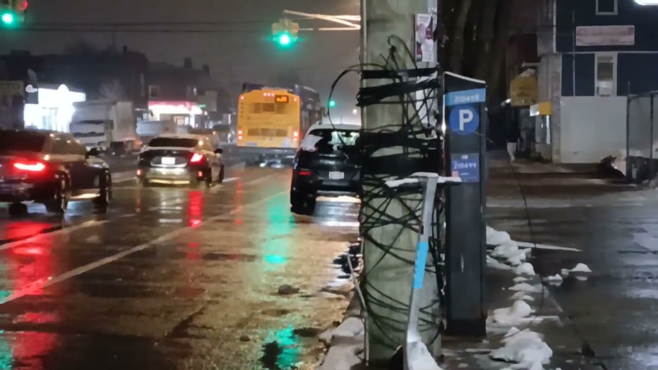 2016 - 17 New Flyer XN40 (West Farms Depot/WF) on Bx25