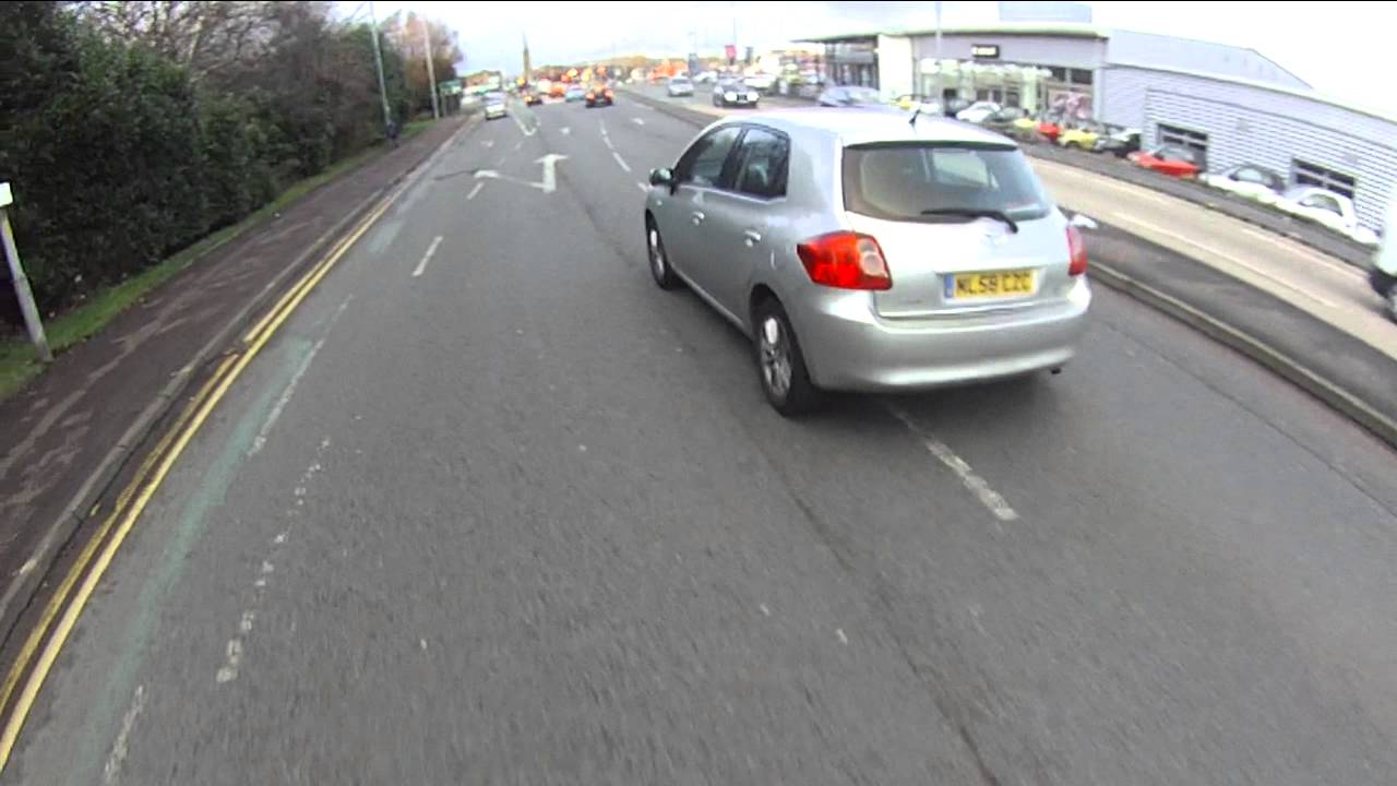 ML58CZC - Aggressive idiot @GMPTraffic @GMCycling 