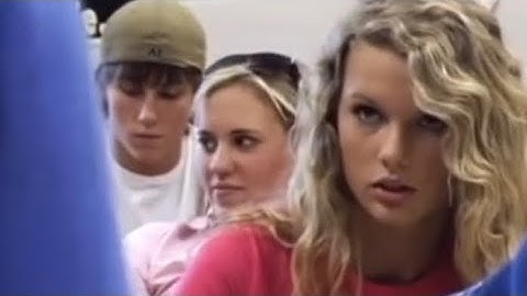 taylor swift at 16 in high school
