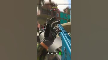 LMAO worst spawn I’ve ever gotten #shorts #mw2