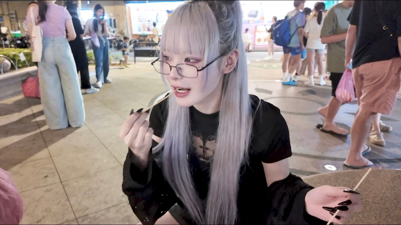 【台湾Vlog】初めてザリガニを食べた!