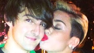 Video thumbnail of "Miley kissed me"