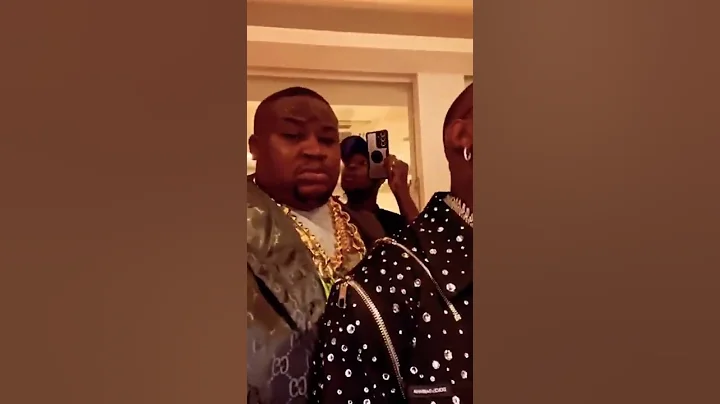 The moment Davido's sister prayed for him before hitting the stage at #DavidoO2 Arena London 🙏❤️