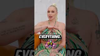 Have you seen this scene before?? 🐮🐷#funny #wild #viral #shorts