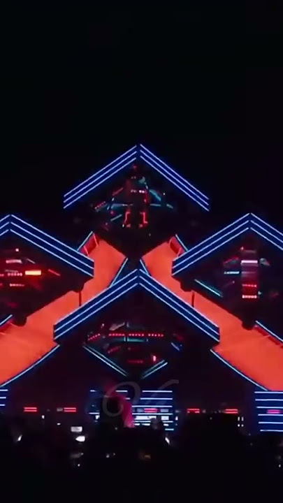 Money became Motherf****ing money 🤑💰#lisa#blackpink#blackpinkcoachella#viral#money