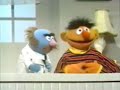 Bert & Ernie tries Gangsta-Rap