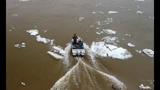 Ледоход на реке Обь