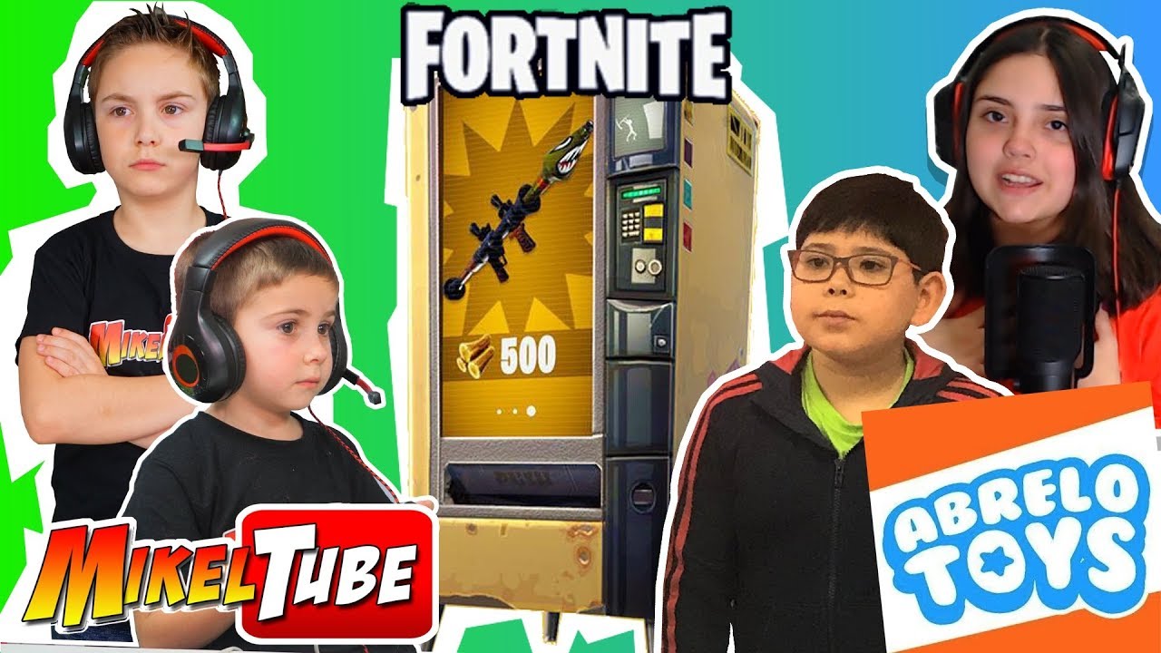 mikel rico Jugamos a FORTNITE con Karla y Manuel de Abrelo Toys