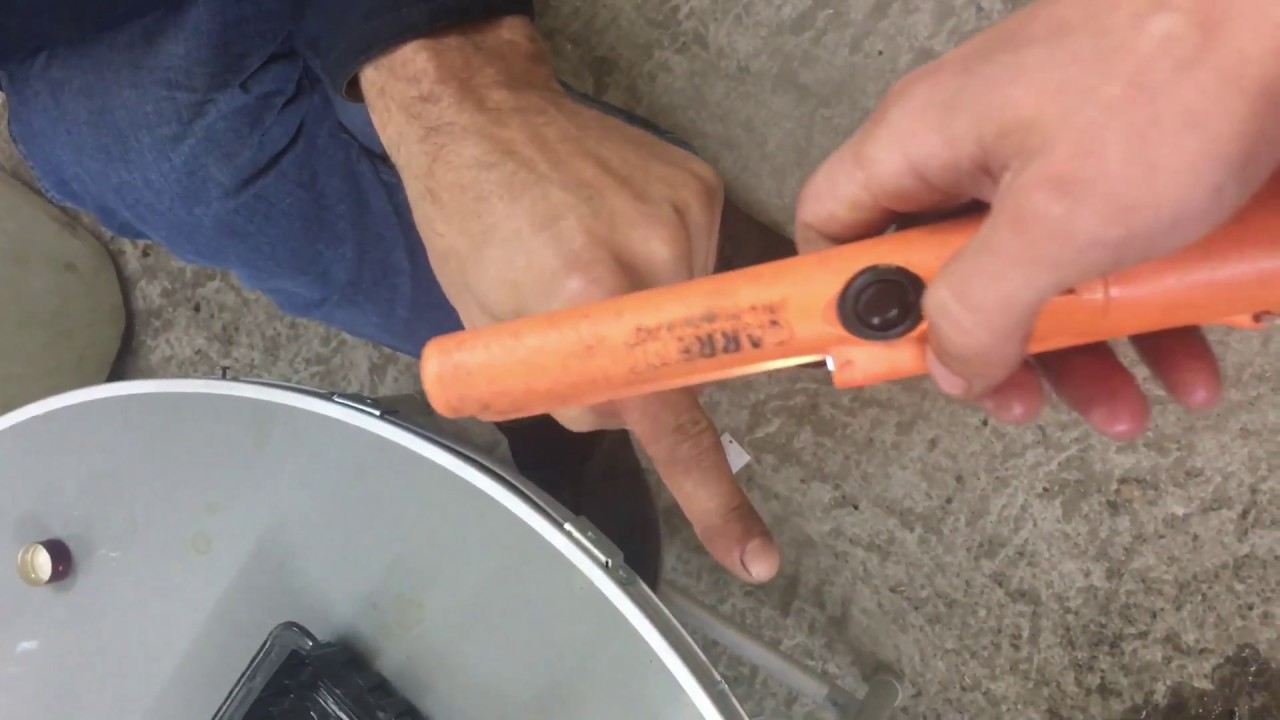 Изъятие осколка от молотка. Слабонервным НЕ СМОТРЕТЬ.