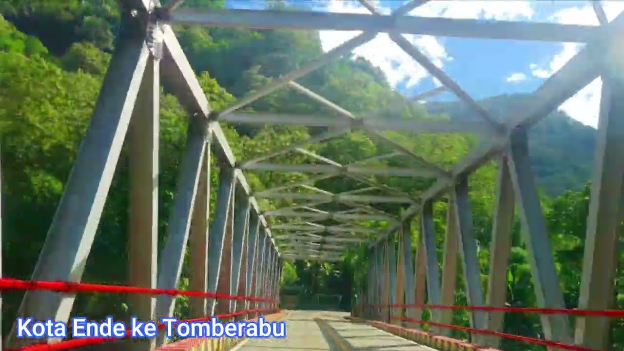 Motoran dari Kota Ende ke Wolowaru Mengelilingi Gunung Kelimutu