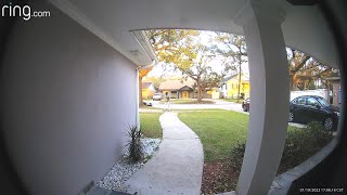 Doorbell footage shows suspect moments before New Orleans carjacking (Video: NOPD)