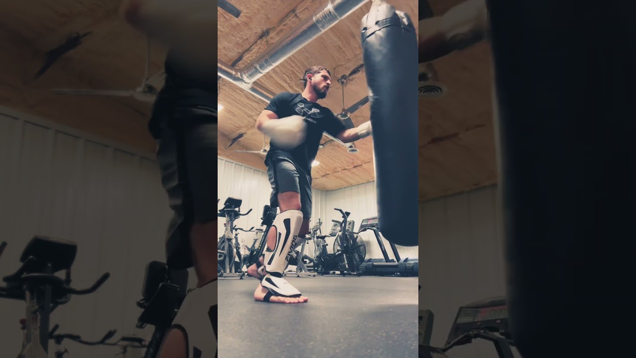 On a date, her name is heavybag 