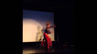 Renggong Manis Dance