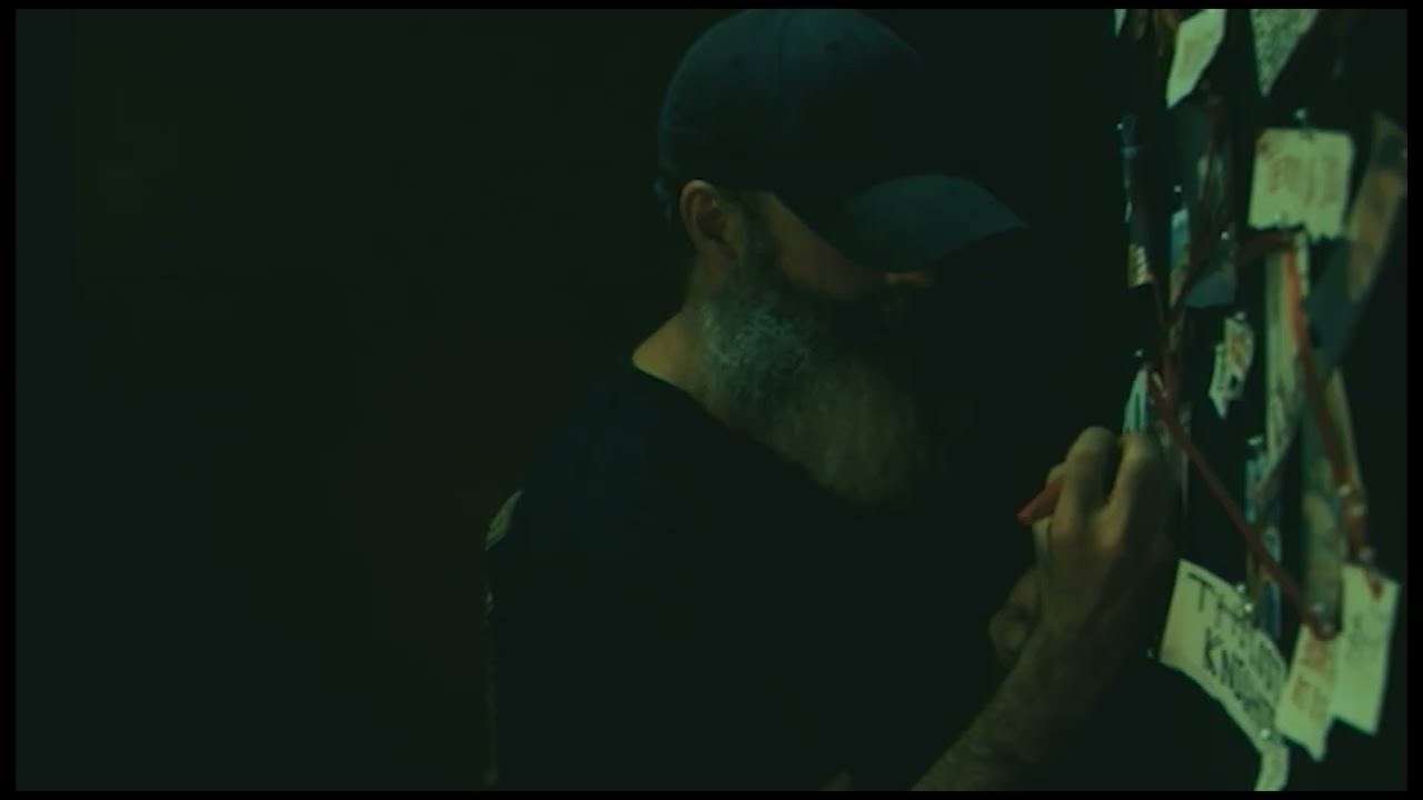 The Lost Knights - Stranger - Official Music Video auf YouTube ansehen The Lost Knights - Stranger - Official Music Video auf YouTube ansehen