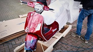 Unboxing Vespa GTS 300 hpe Touring Red Vignola