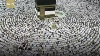 kahaba👍toyap of Muslim Worshippers 💕💕 Perfom Prayers around The Khaba ❤️❤️❤️❤️