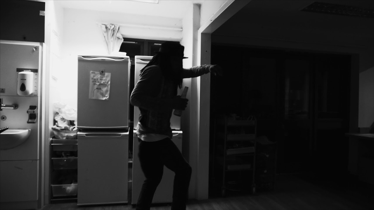 MARK KAVUMA - INTO THE DARKNESS   MUSIC VIDEO