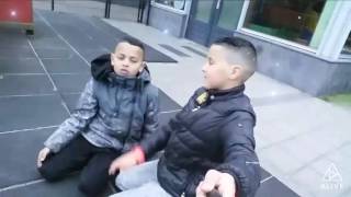 Op Straat Op Een Schuur Dak Kilimen