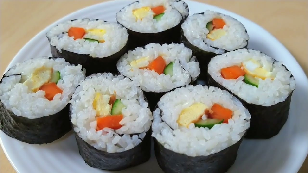 Como fazer SUSHI simples e fácil em casa, sem gastar muito - HOSSOMAKI - MAKIZUSHI - FUTOMAKI 🍣🍱🥢