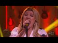 Kelly Clarkson sings &quot;Too Close&quot; By Alex Clare 2020 Live Concert Performance HD 1080p