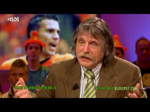 Johan Derksen over zelfverzekerde Robin van Persie