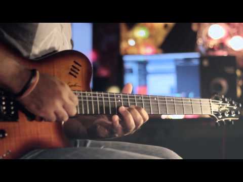      علي بحر انا وانت