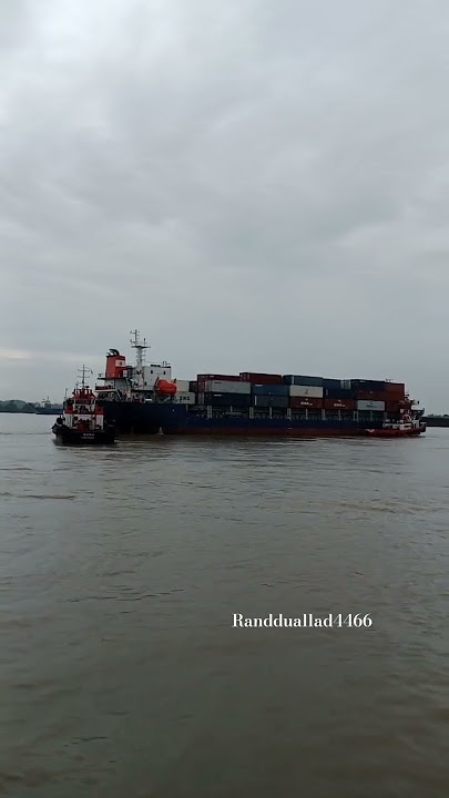 Kapal container dan klotok, selamat jalan kawan#shortsvideo #ship #shorts @Randduallas4466