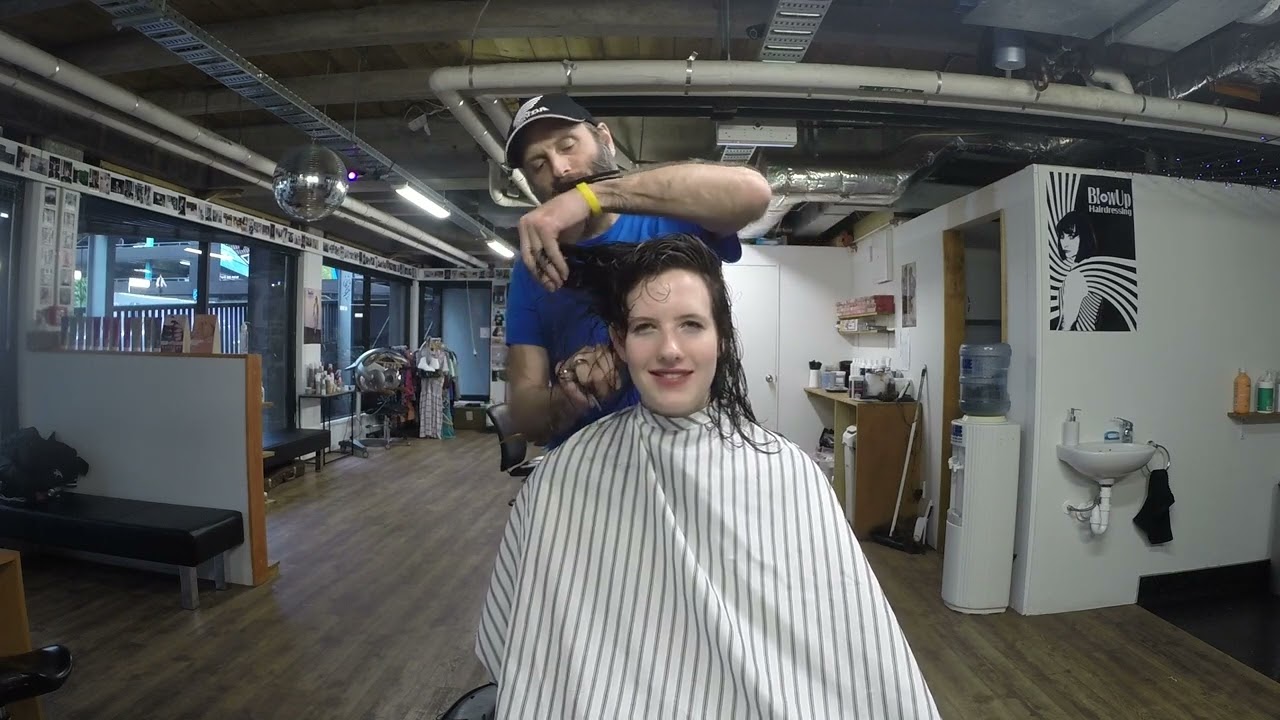 Nicole is on a Journey to Short Hair