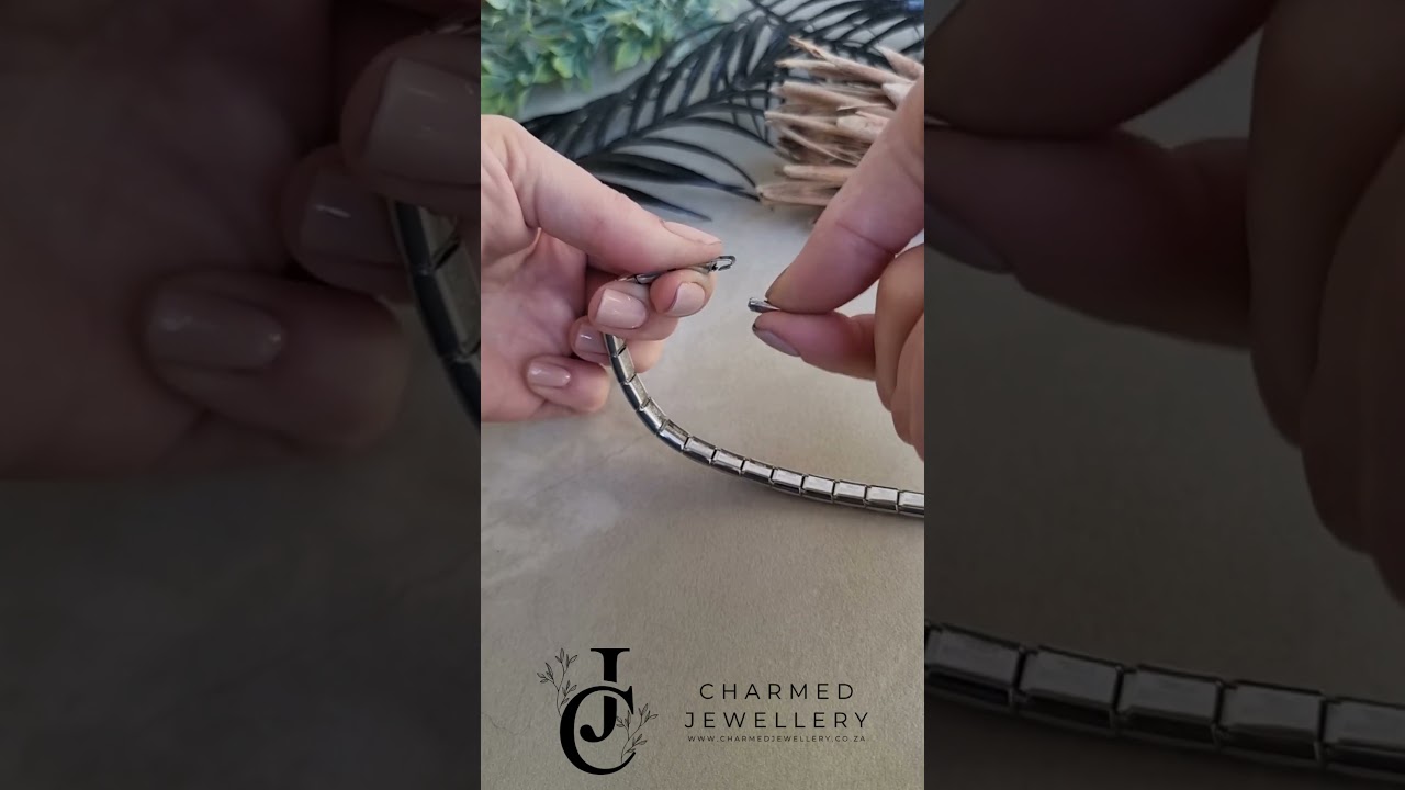 Removing links from your Charmed Italian charm bracelet 