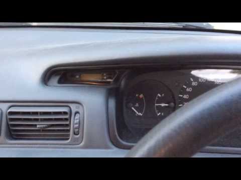 How Do Car Clocks Keep Time