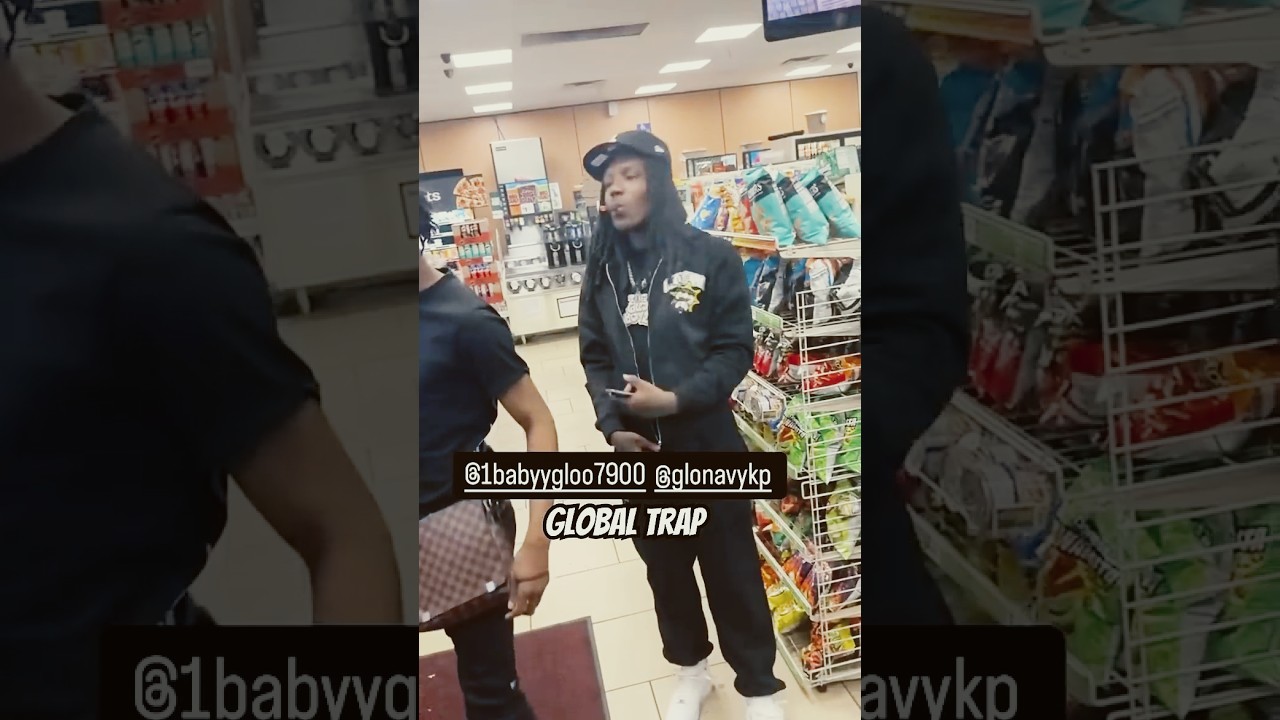 Obejrzyj CHIEF KEEF COUSIN BABY GLO LIGHTS UP IN A STORE w YouTube Obejrzyj CHIEF KEEF COUSIN BABY GLO LIGHTS UP IN A STORE w YouTube