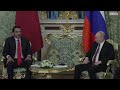 SH der Emir und der russische Präsident erörtern den Ausbau der bilateralen ...