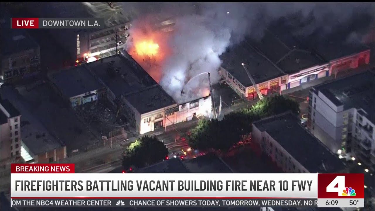 Firefighters battle explosive fire in downtown LA - YouTube