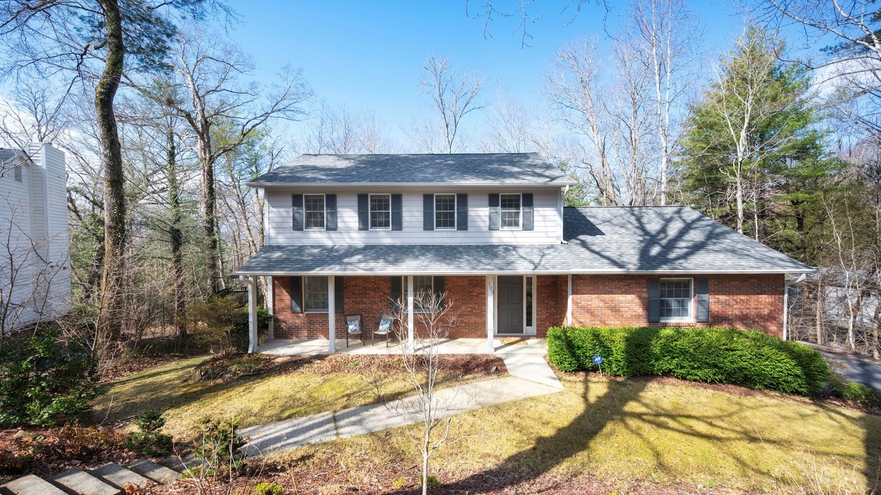 Virtual Walkthrough - 107 Ballantree Drive, Asheville, NC 28803