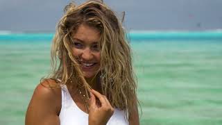 Gigi Hadid | Sports Illustrated Swimsuit 2016