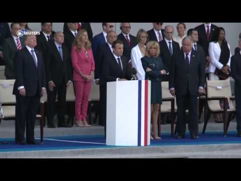 Trump encabeza desfile militar de Día Nacional de Francia