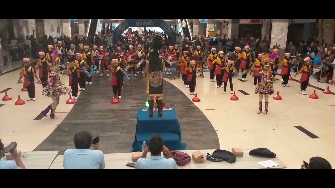 GSM ONE SDN Mangkukusuman 1 Tegal Juara Umum 2 Cirebon Drumband and Marching Band Competition 4,2023