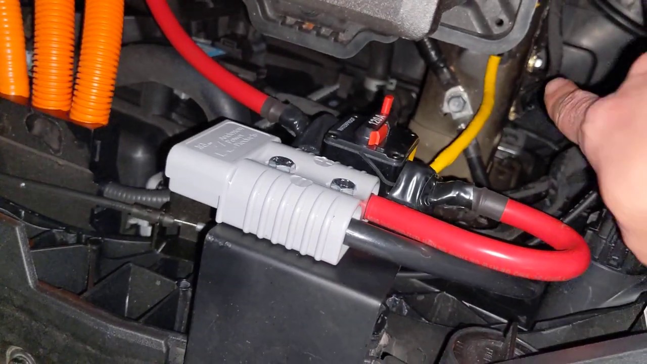 Hyundai Kona EV with 1000W inverter powering a vacuum cleaner YouTube