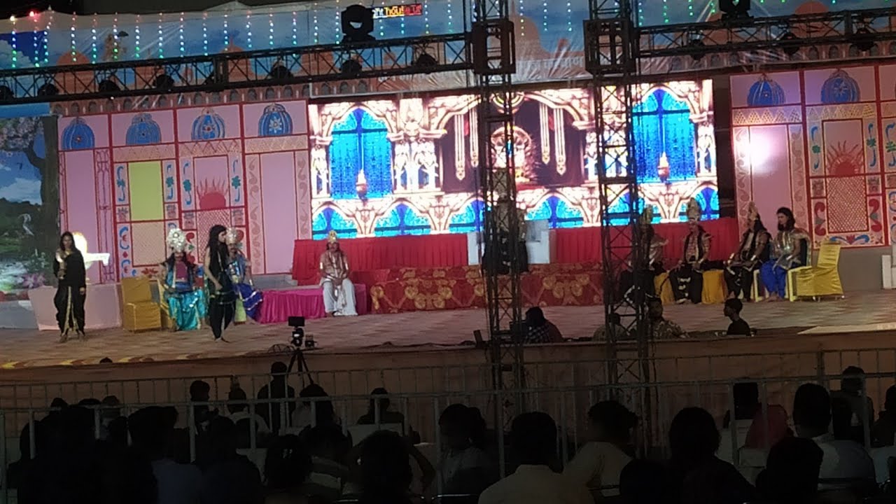 aap log Ghar Baithe kar sakte hain Bhavya Ramleela ke darshan  ke look uthaie