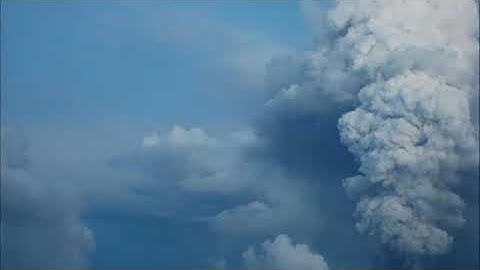 القارئ خليفه الطنيجي ماتيسر من سورة الدخان