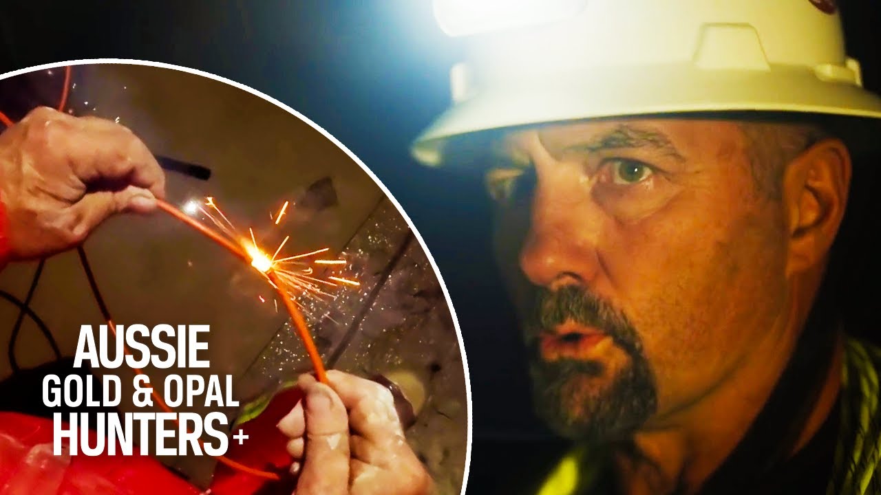 Dave Turin Uses DYNAMITE To Mine Gold | America's Backyard Gold