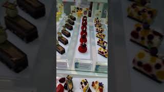 Petit fours