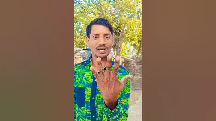 Food ASMR Eating a Gummy Hand and other snacks! 😳🖐️PM318