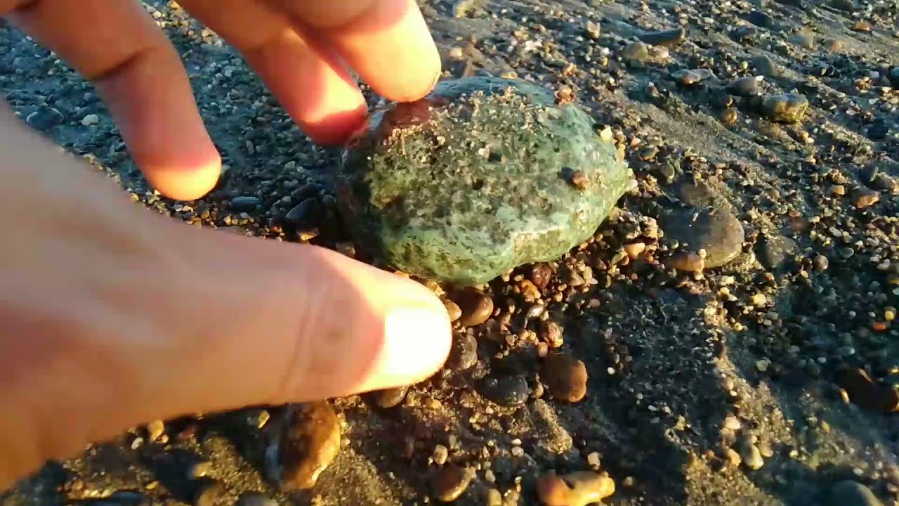 BEACH NA PUNO NG GEMSTONE |GEM HUNTER.