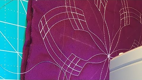 The Quick and the Clean /tying off your quilting thread tails with Kate Quinn